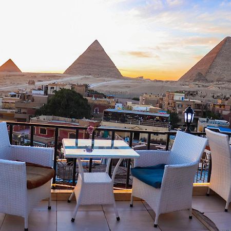 Golden Pyramids Inn Kafrat al Jabal Exterior photo