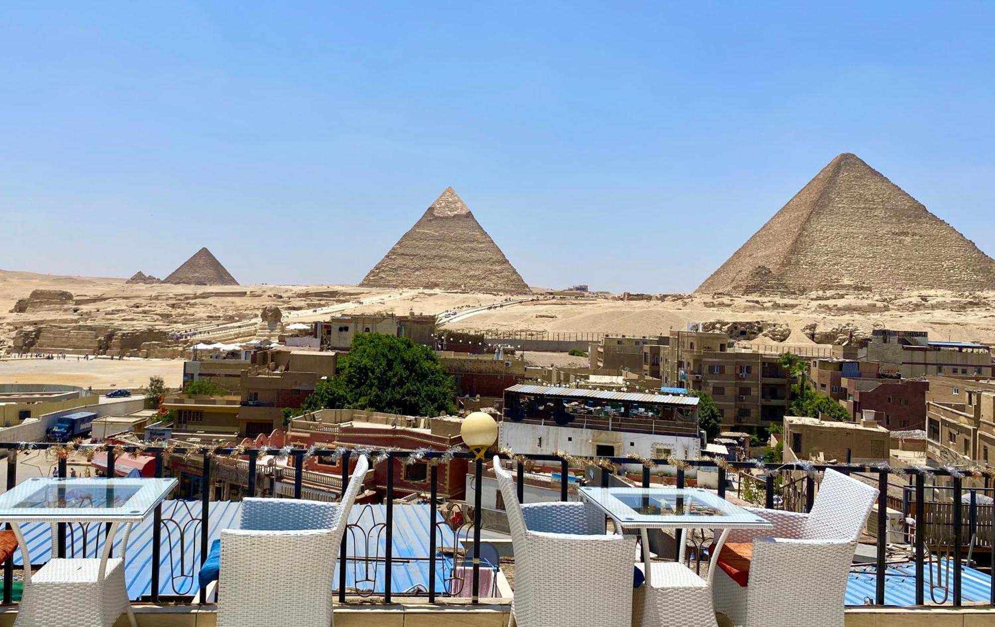 Golden Pyramids Inn Kafrat al Jabal Exterior photo